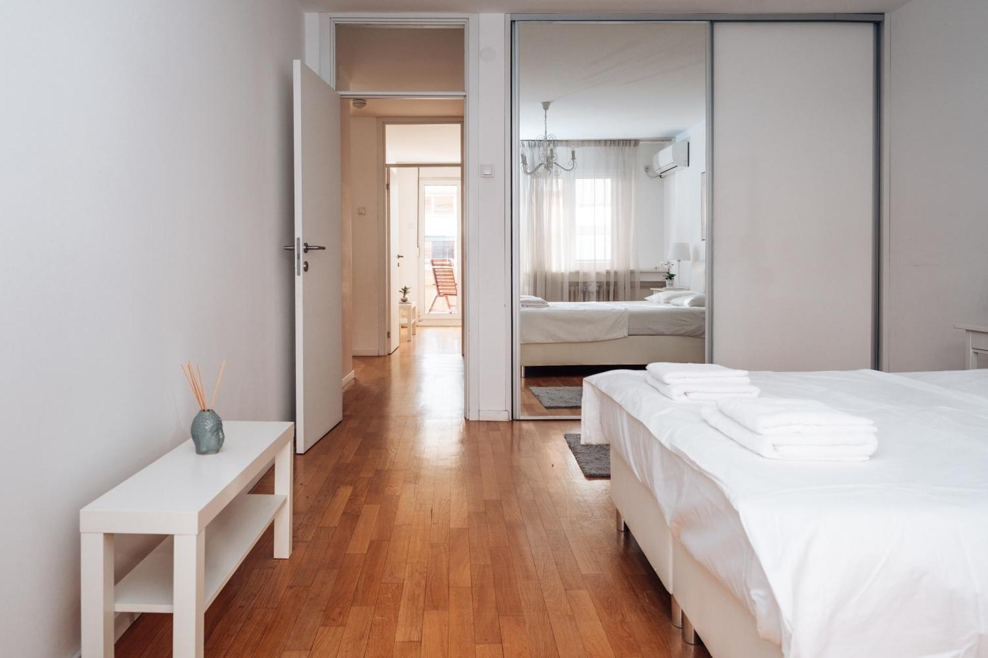 Crown Central Three Bedroom Apartment Belgrád Kültér fotó