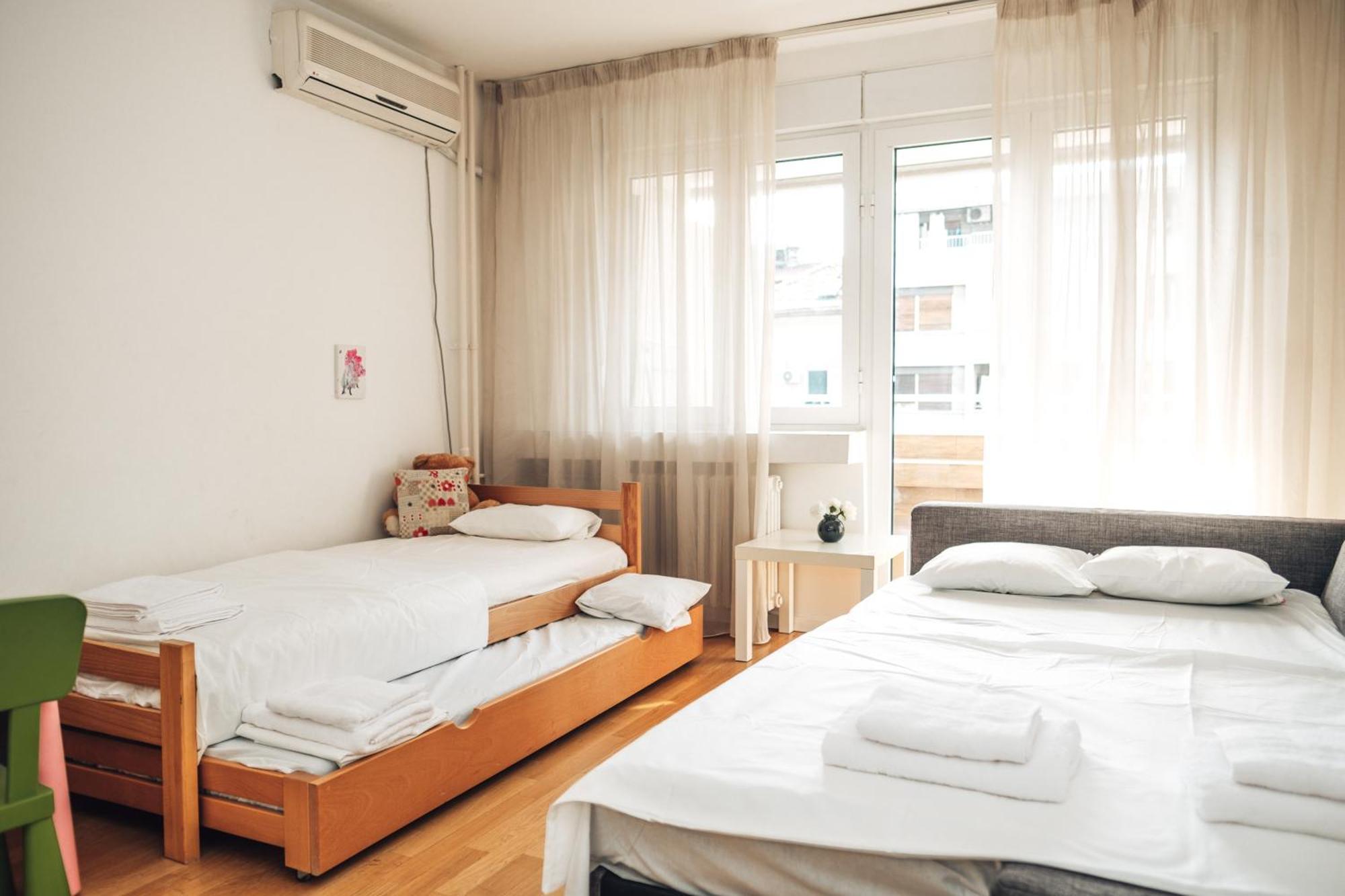 Crown Central Three Bedroom Apartment Belgrád Kültér fotó