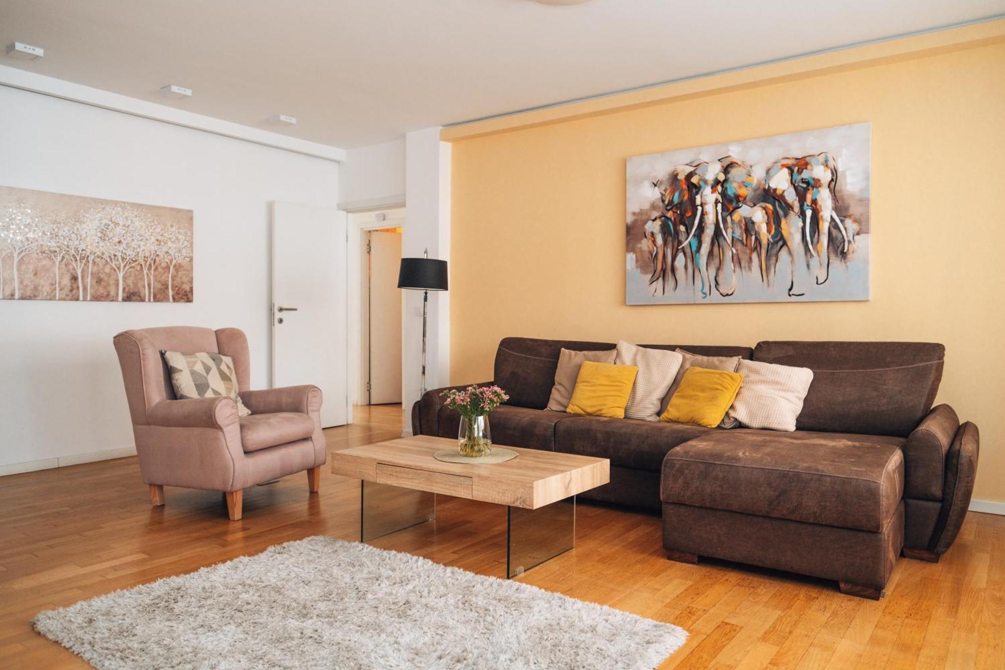 Crown Central Three Bedroom Apartment Belgrád Kültér fotó