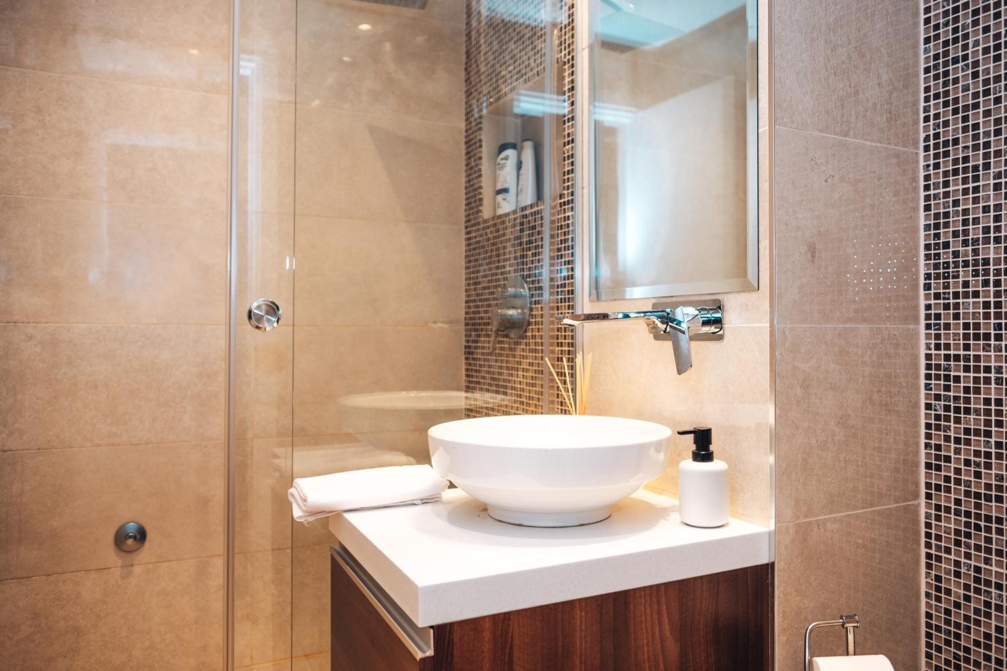 Crown Central Three Bedroom Apartment Belgrád Kültér fotó
