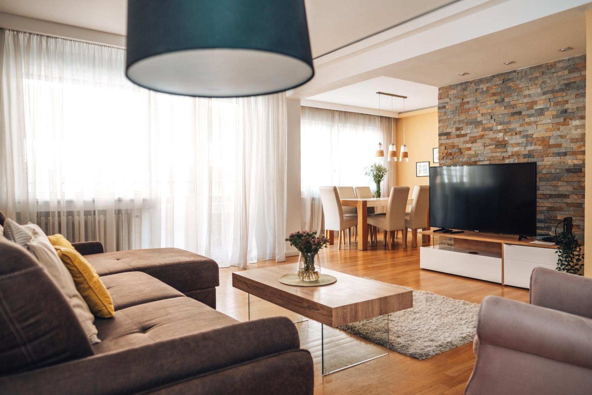 Crown Central Three Bedroom Apartment Belgrád Kültér fotó