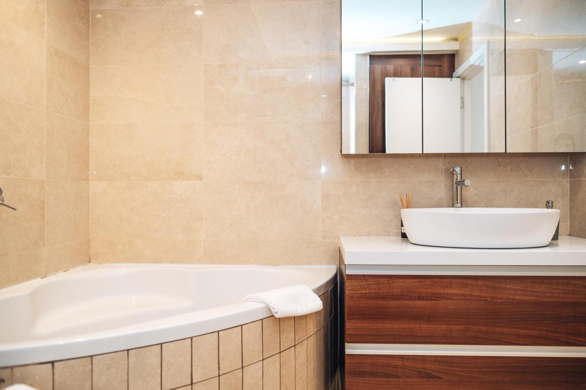 Crown Central Three Bedroom Apartment Belgrád Kültér fotó